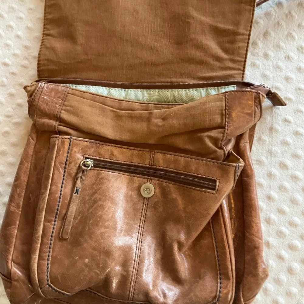 The Sak Crossbody Bag‎ Womens Medium Brown Leather Convertible Backpack